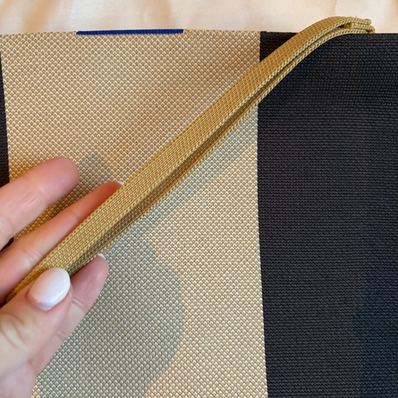 Rothy's The Wristlet in Ink and Ivory / Cream and Black EUC - Picture 5 of 5